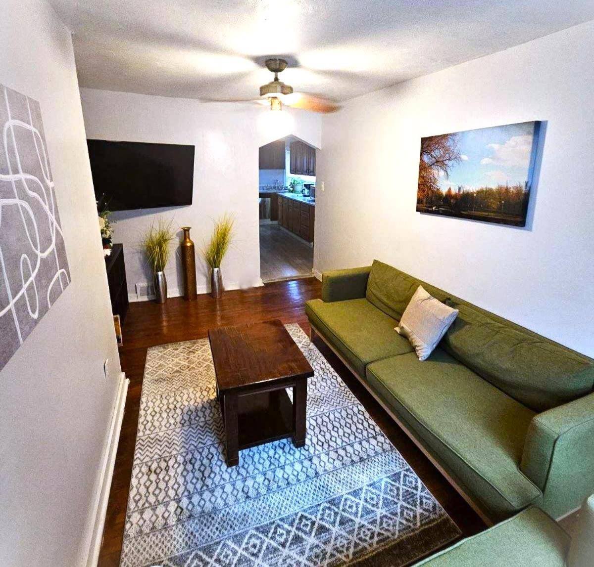 3 Bedroom Southside Pad - Sleeps 8 - Amazing Location Pittsburgh Exterior foto